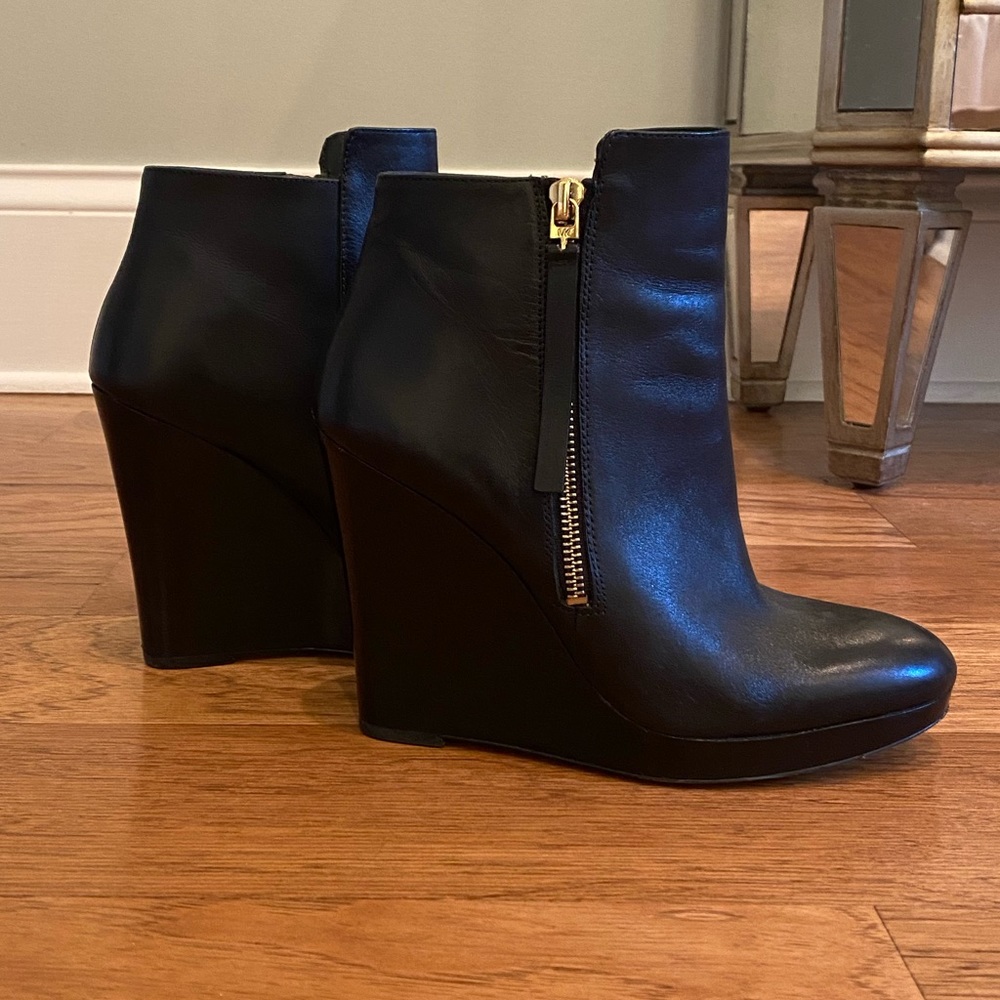 MICHAEL Michael Kors Clara Leather Wedge Bootie